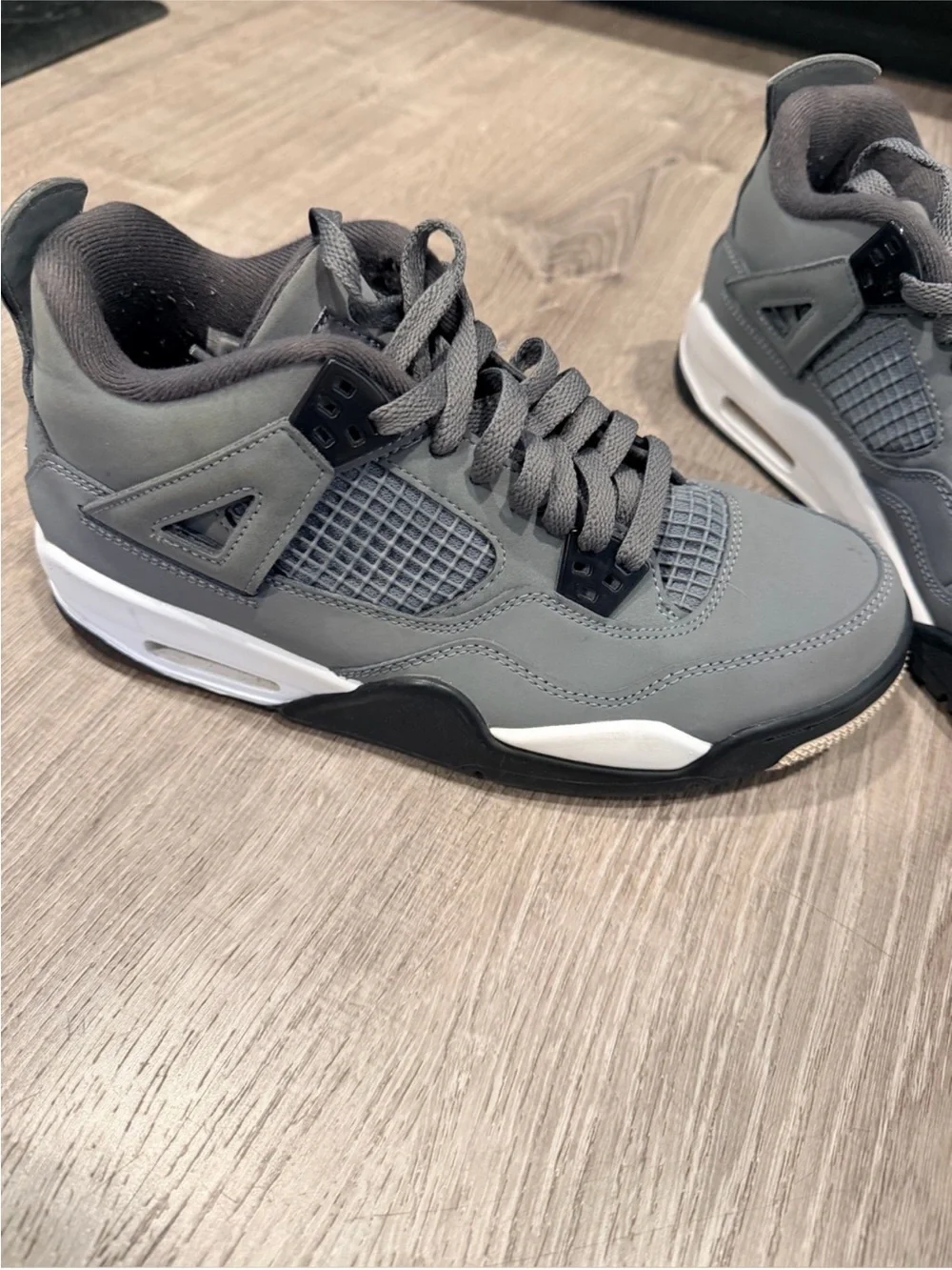 Jordan Men's Grey Retro 4 Sneakers